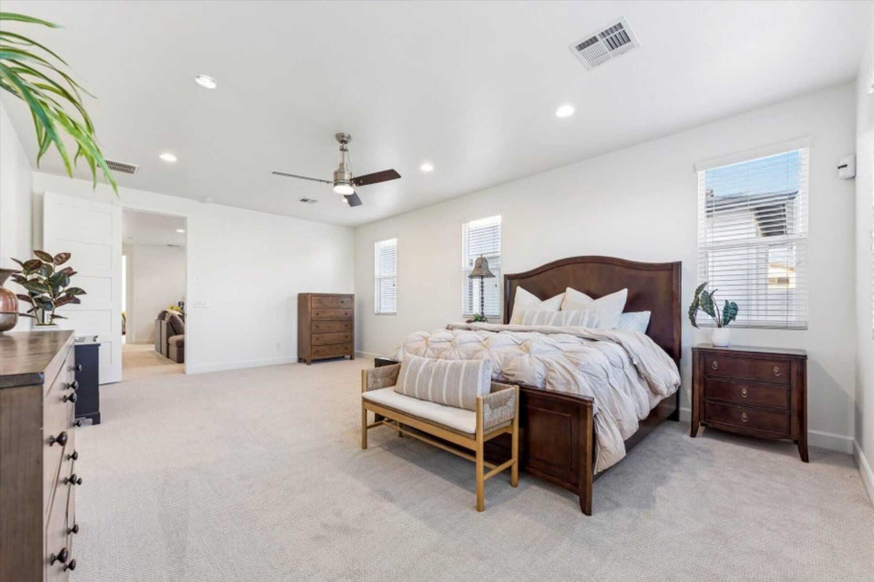  3829 E Crittenden Lane, Phoenix, AZ 85018 - 物件實景