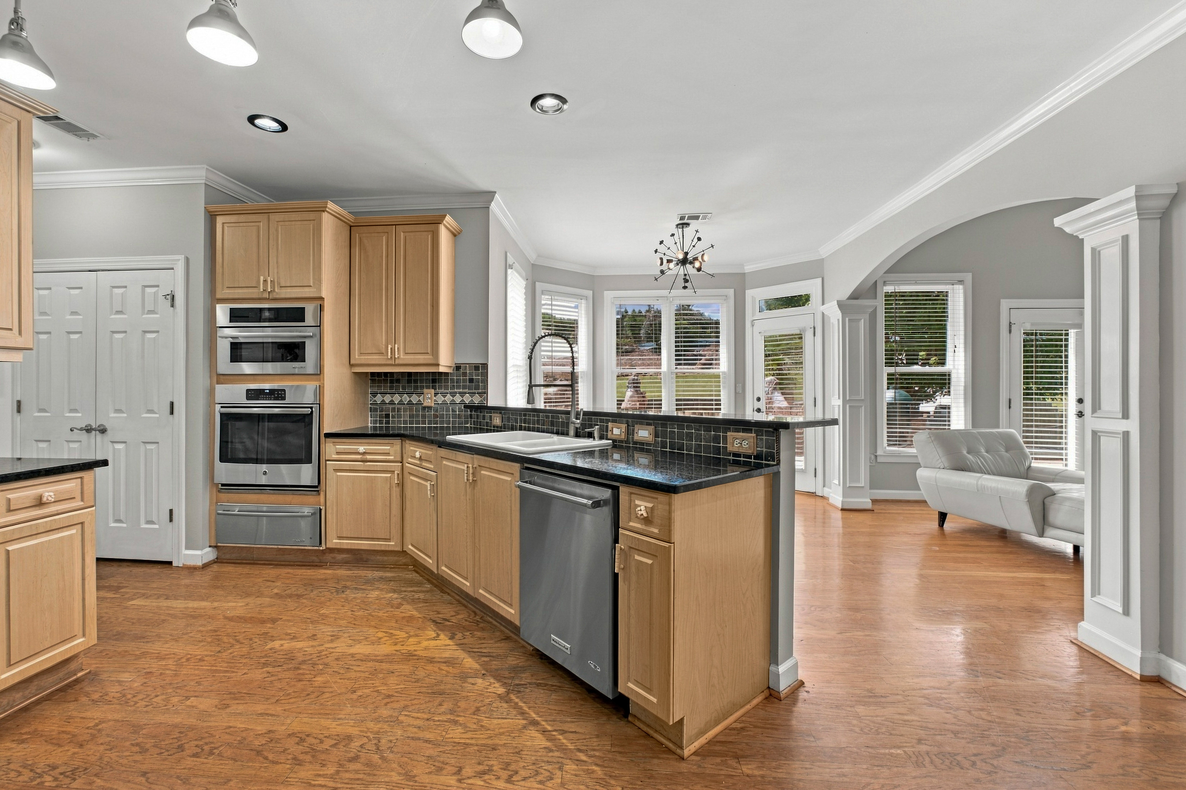 Refreshed Home in Walton School District - 物件實景