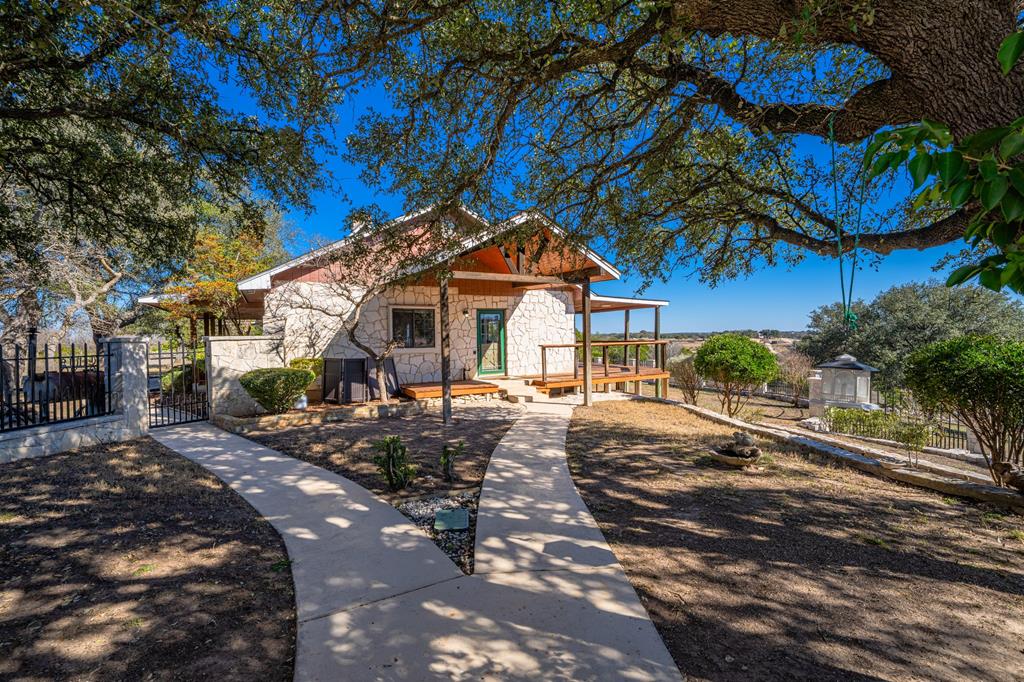 Kerrville, Texas, 78028, United States, 3 Bedrooms Bedrooms, ,5 BathroomsBathrooms,Residential,For Sale,1930958