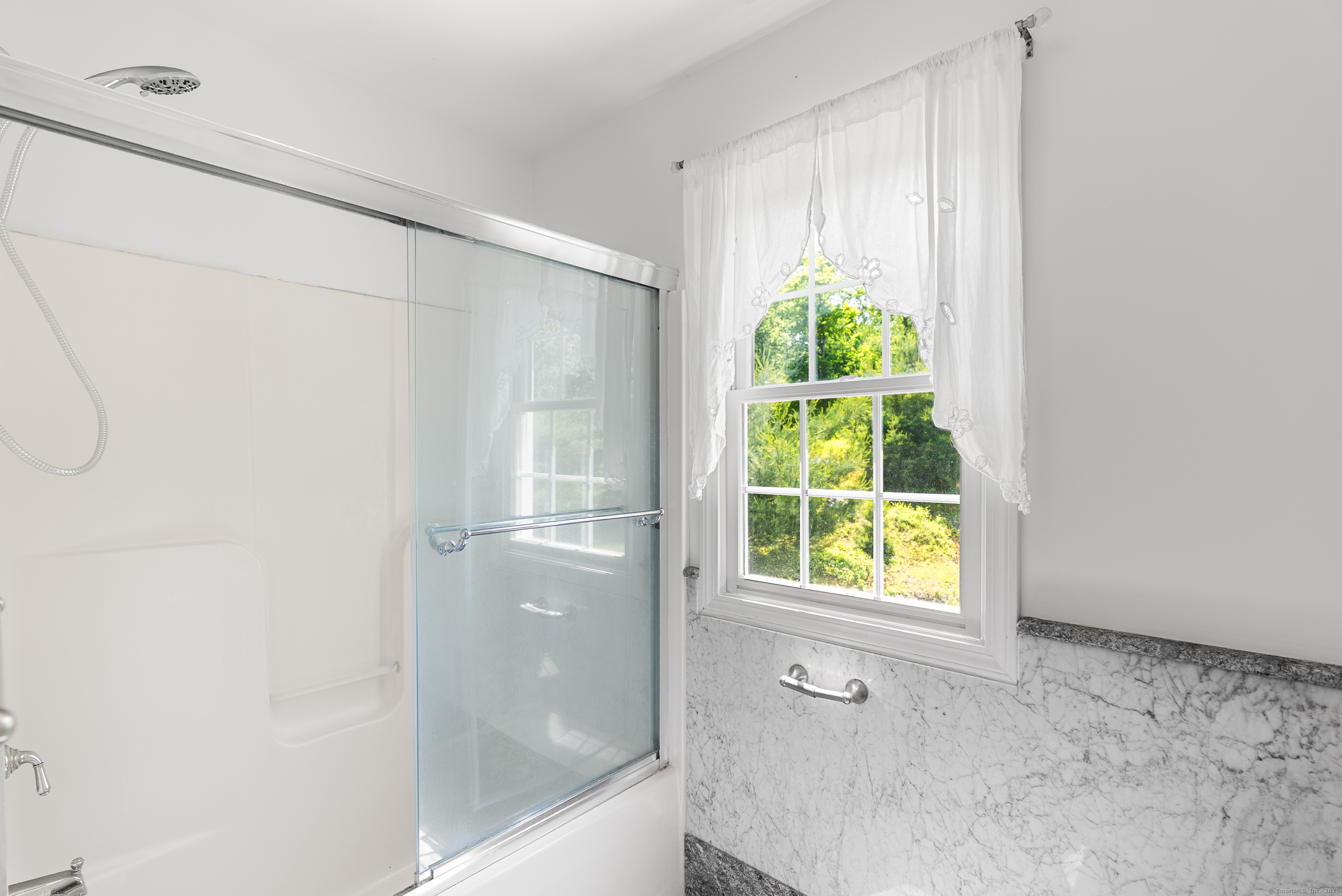 Newtown, Connecticut, 06470, United States, 4 Bedrooms Bedrooms, ,4 BathroomsBathrooms,Residential,For Sale,1847487
