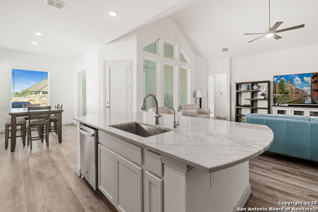 Boerne, Texas, 78006, United States, 4 Bedrooms Bedrooms, ,3 BathroomsBathrooms,Residential,For Sale,1957573