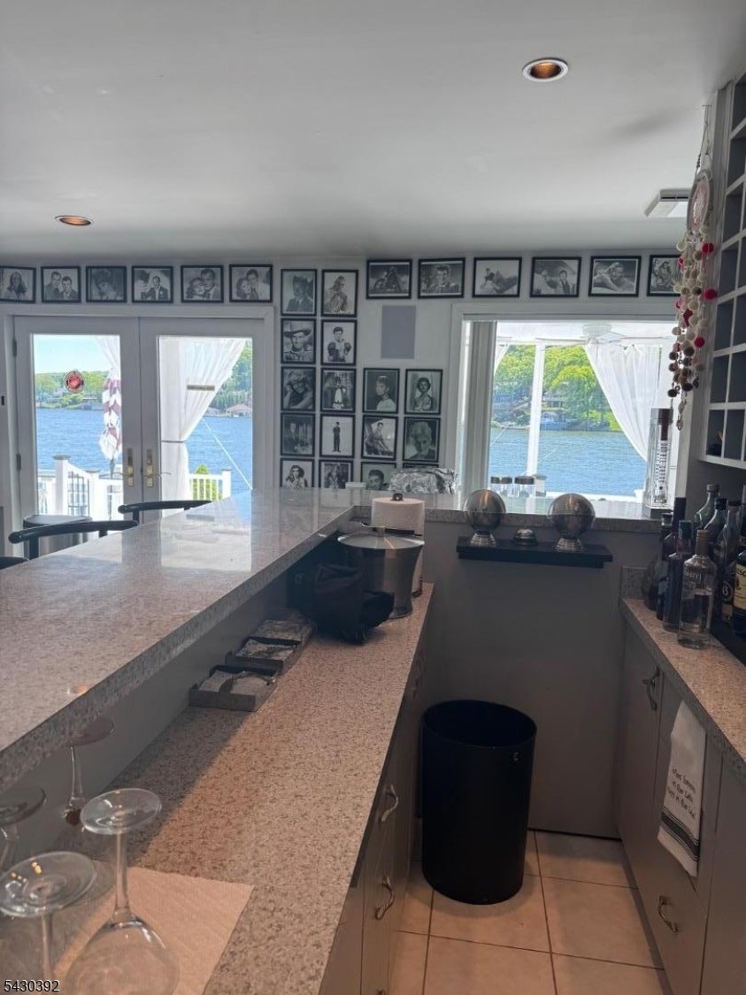 Hopatcong Boro, New Jersey, 07843, United States, 3 Bedrooms Bedrooms, ,4 BathroomsBathrooms,Residential,For Sale,2045244