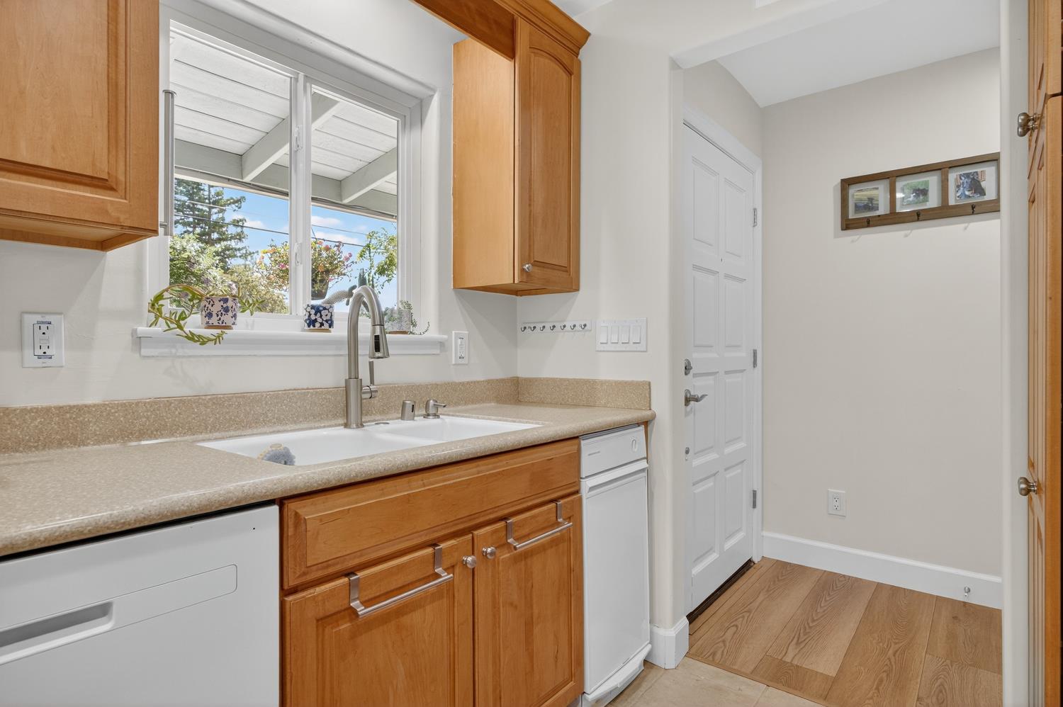 Carmichael, California, 95608, United States, 3 Bedrooms Bedrooms, ,2 BathroomsBathrooms,Residential,For Sale,1938717