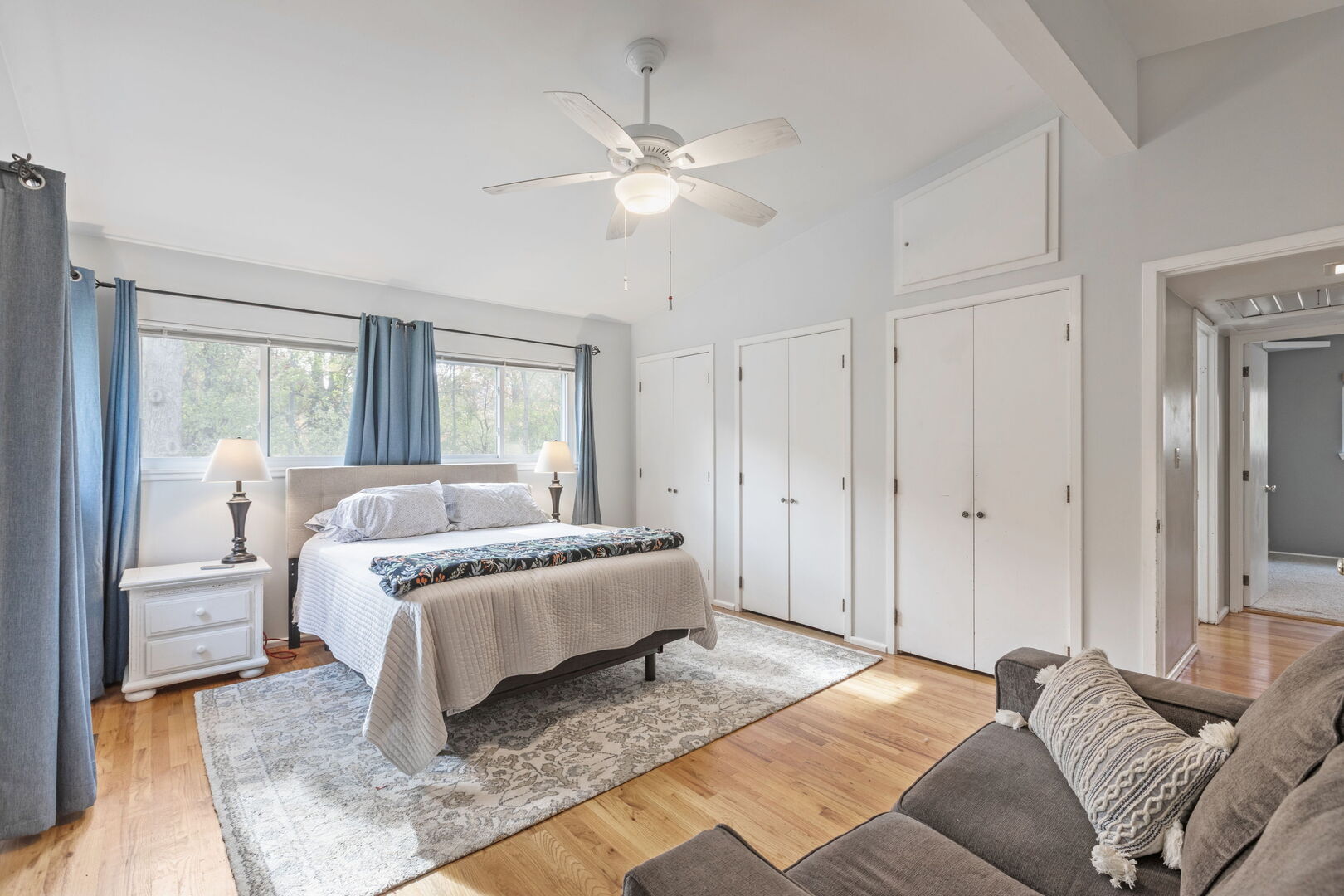 North Barrington, Illinois, 60010, United States, 4 Bedrooms Bedrooms, ,3 BathroomsBathrooms,Residential,For Sale,1991124