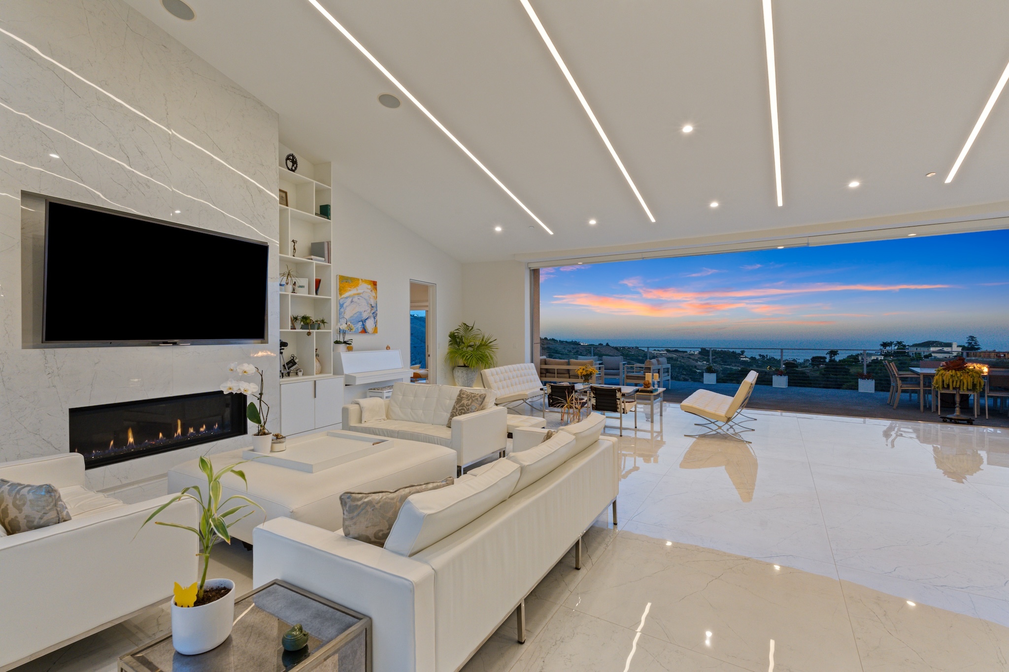  28405 Via Acero St - 物件實景
