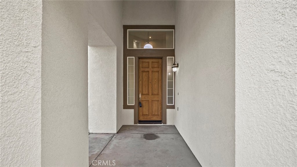 Corona, California, 92883, United States, 3 Bedrooms Bedrooms, ,2 BathroomsBathrooms,Residential,For Sale,2027517