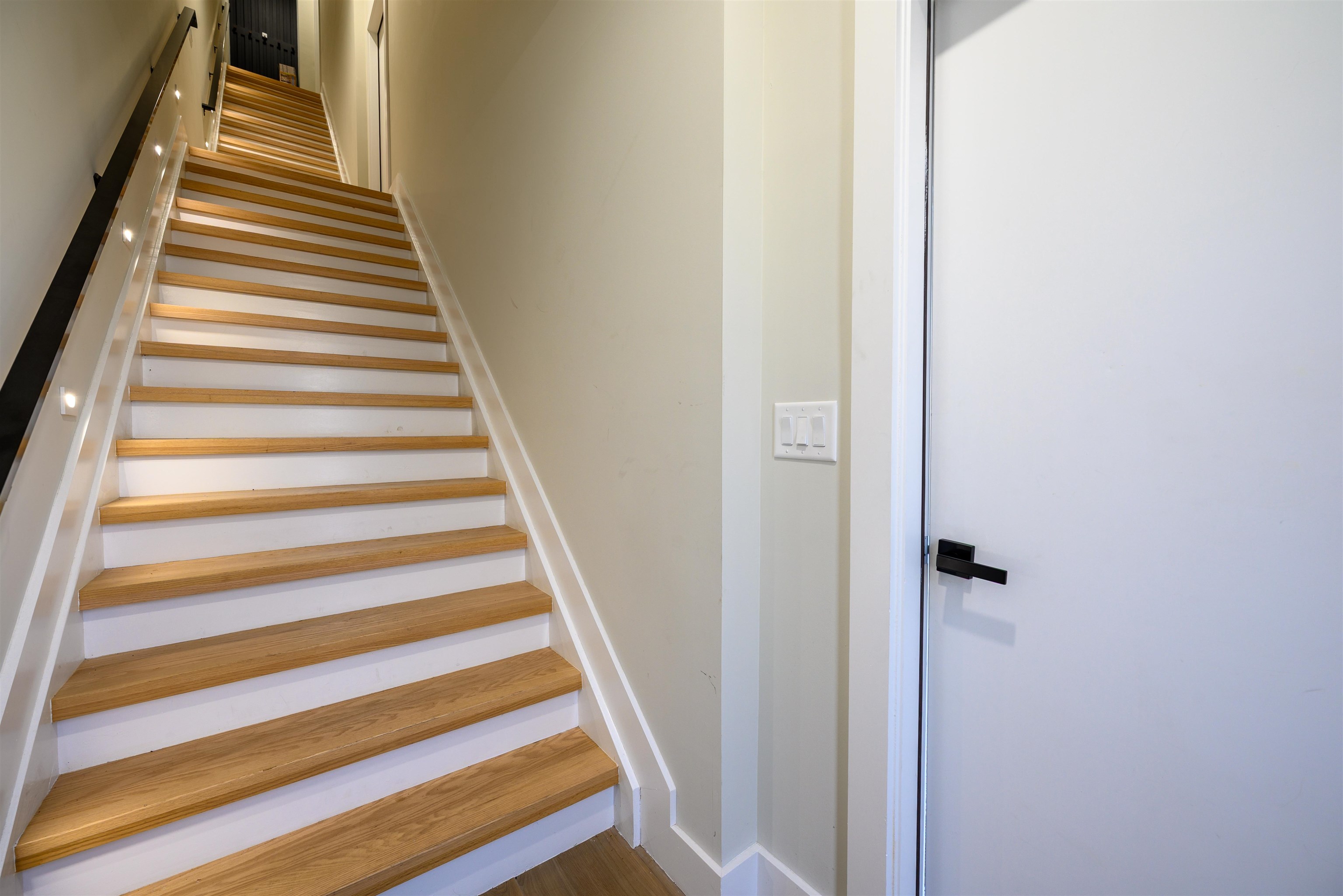 Jersey City, New Jersey, 07307, United States, 3 Bedrooms Bedrooms, ,3 BathroomsBathrooms,Residential,For Sale,1901105
