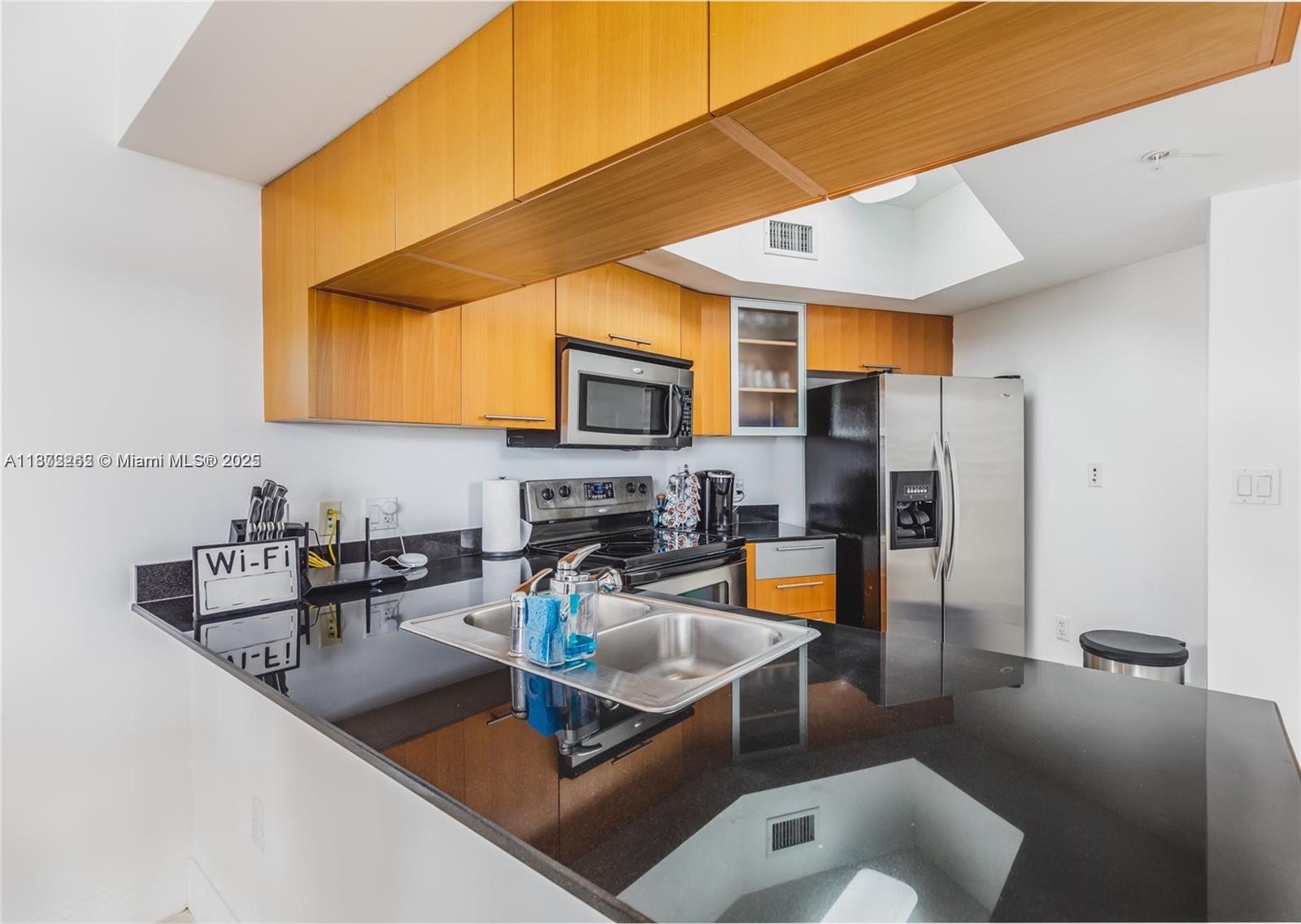 Miami, Florida, 33132, United States, 2 Bedrooms Bedrooms, ,2 BathroomsBathrooms,Residential,For Sale,1940713