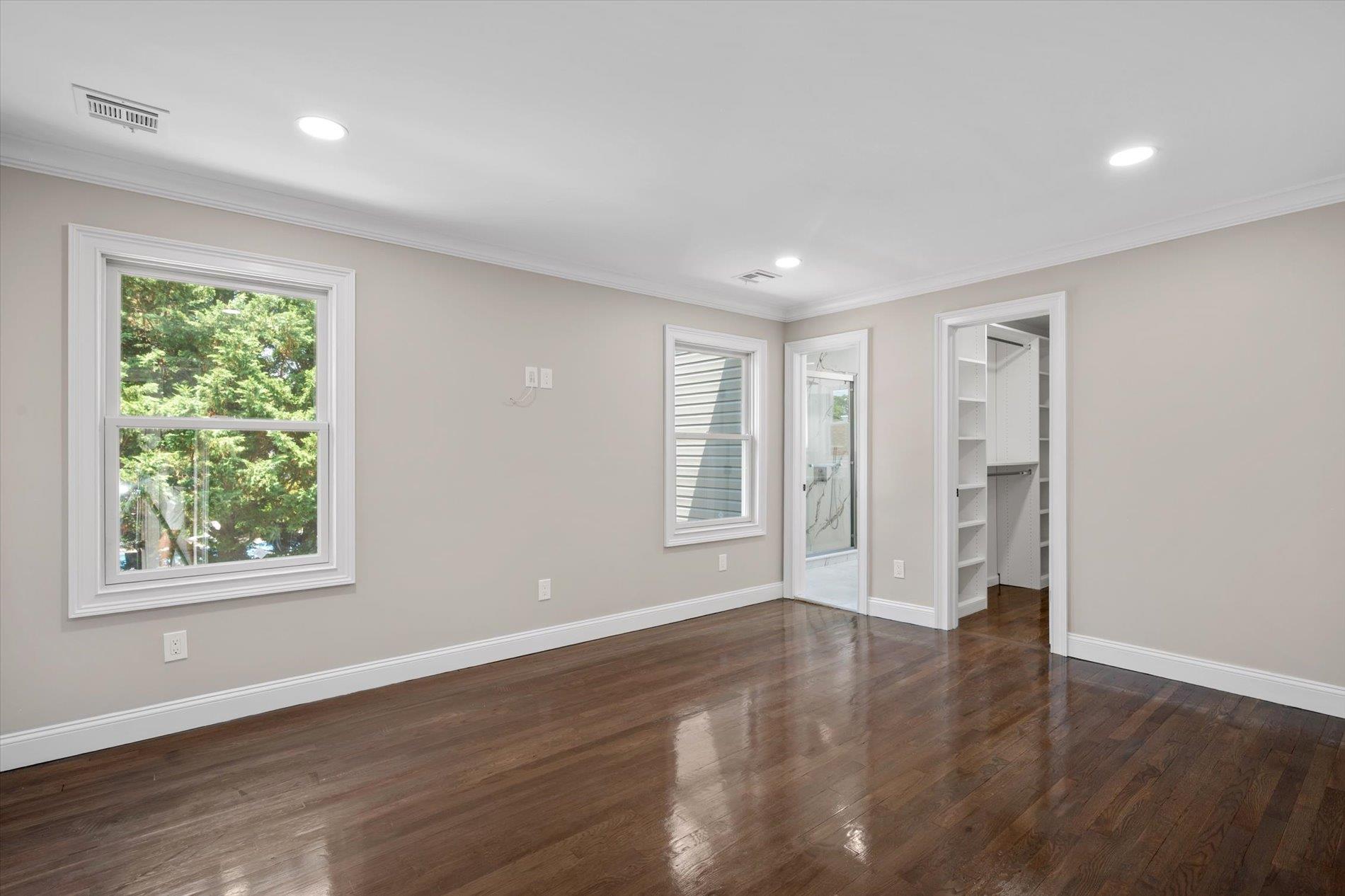 Massapequa Park, New York, 11762, United States, 5 Bedrooms Bedrooms, ,4 BathroomsBathrooms,Residential,For Sale,1903014
