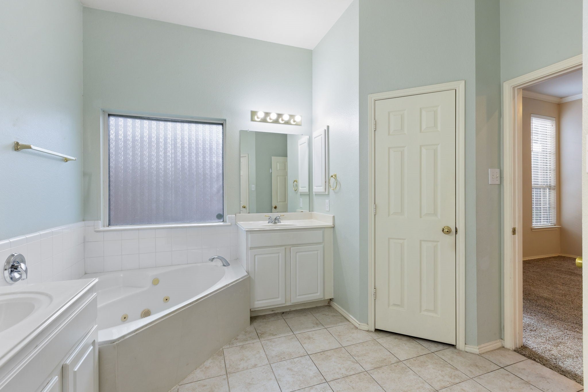 Frisco, Texas, 75035, United States, 5 Bedrooms Bedrooms, ,4 BathroomsBathrooms,Residential,For Sale,1977437