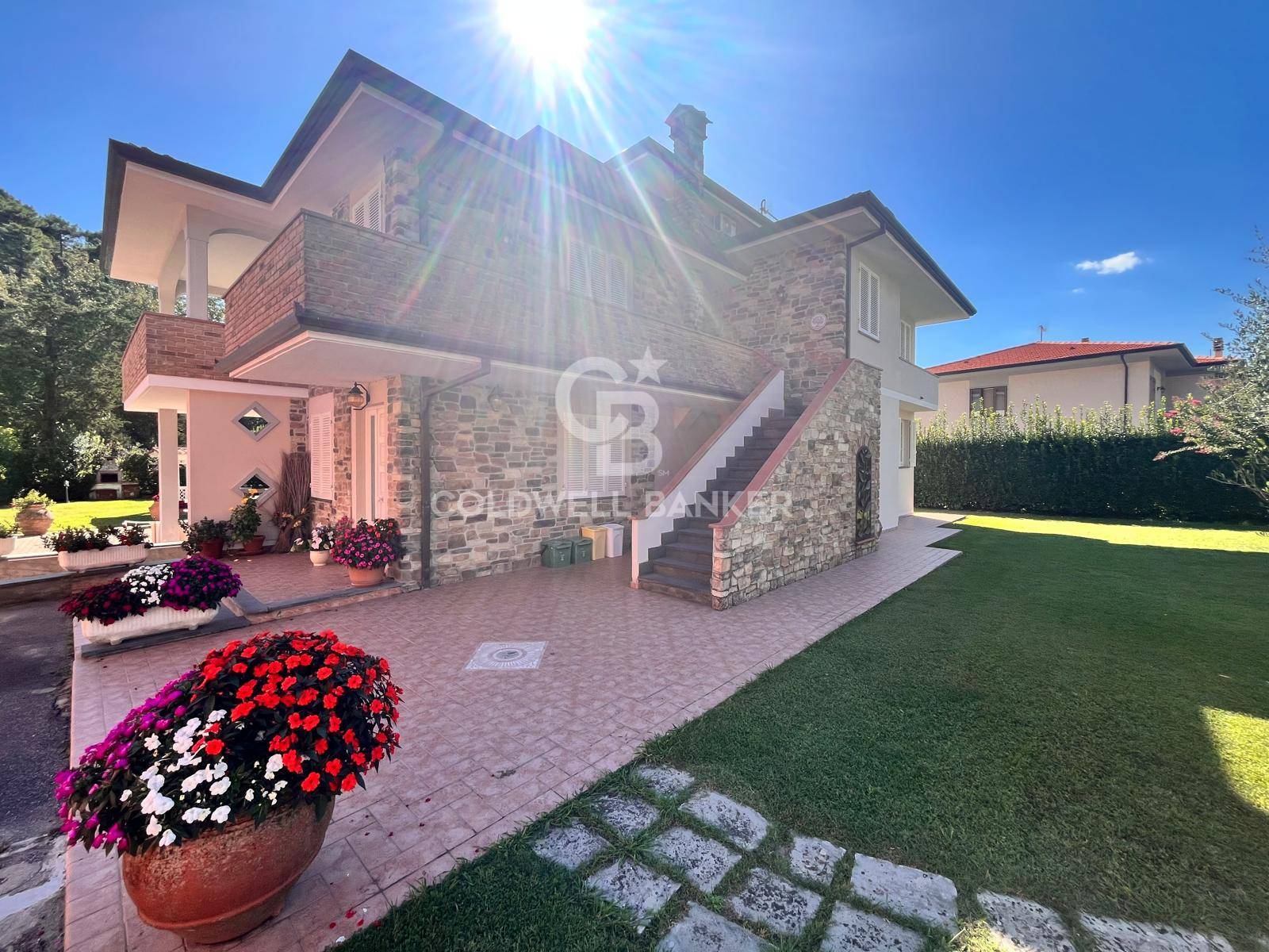 SP1 Nocchi, Camaiore, Lucca, 55041, IT, 6 Bedrooms Bedrooms, ,5 BathroomsBathrooms,Residential,For Sale,SP1 Nocchi,1673439