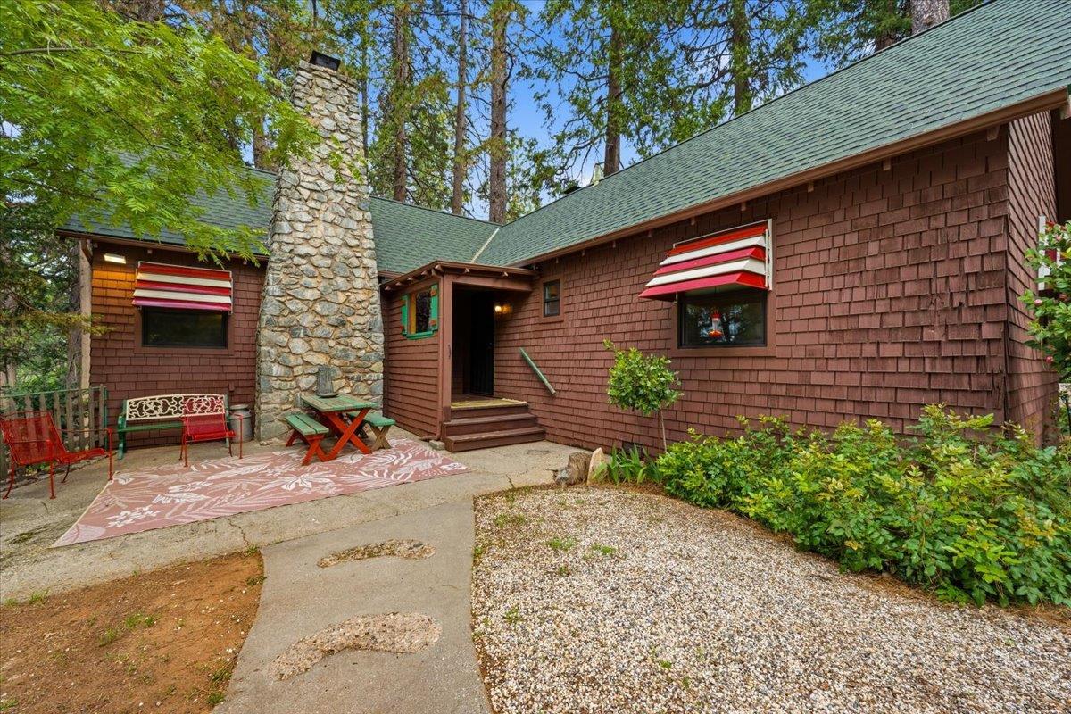 Nevada City, California, 95959, United States, 3 Bedrooms Bedrooms, ,2 BathroomsBathrooms,Residential,For Sale,2037300