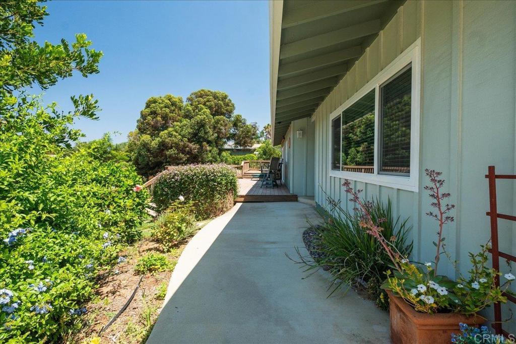 Fallbrook, California, 92028, United States, 3 Bedrooms Bedrooms, ,2 BathroomsBathrooms,Residential,For Sale,1947109