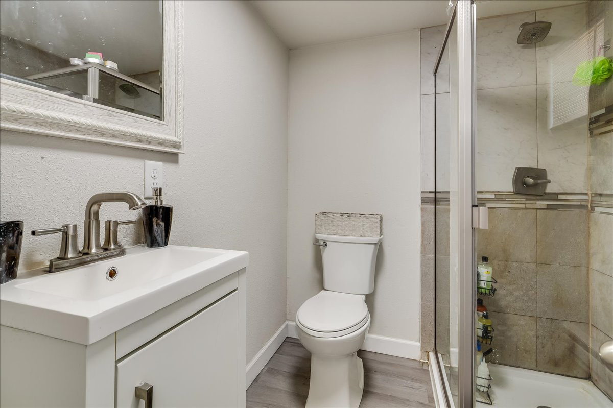 Cheyenne, Wyoming, 82001, United States, 4 Bedrooms Bedrooms, ,4 BathroomsBathrooms,Residential,For Sale,1978140