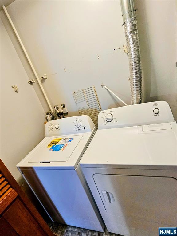 Clifton, New Jersey, 07012, United States, 6 Bedrooms Bedrooms, ,4 BathroomsBathrooms,Residential,For Sale,1984082