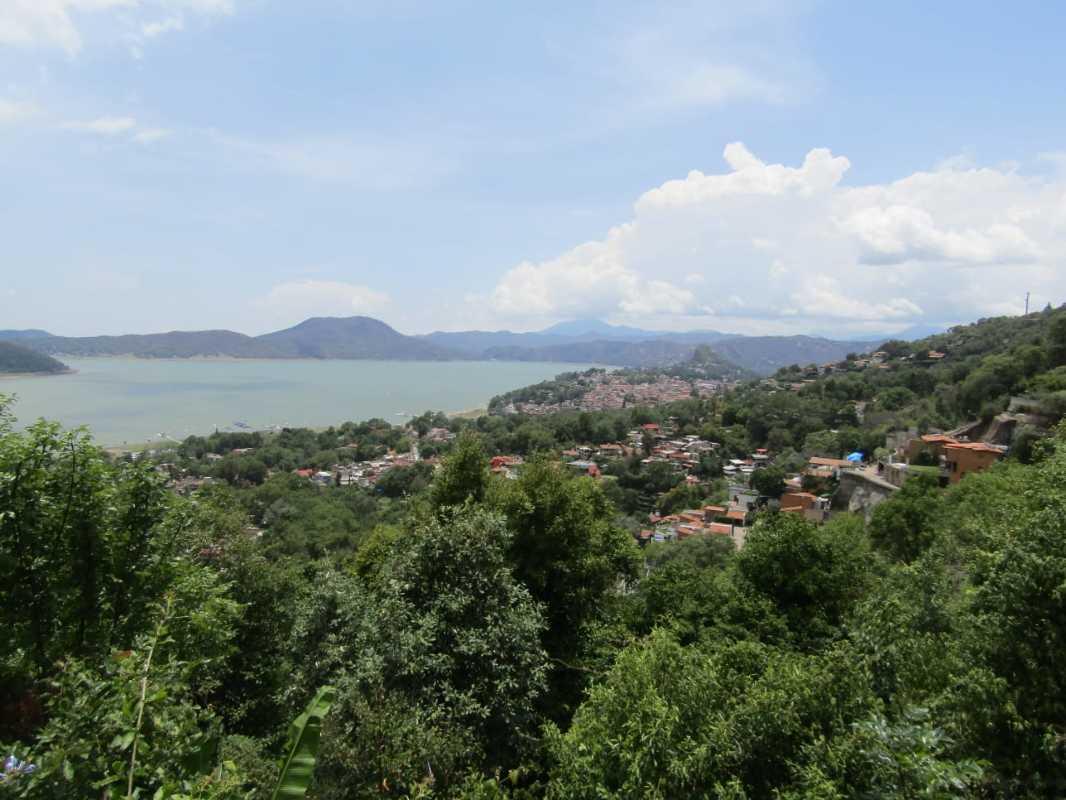 Valle de Bravo, Estado de México, 51200, Mexico, 1 Bedroom Bedrooms, ,Residential,For Sale,1739310
