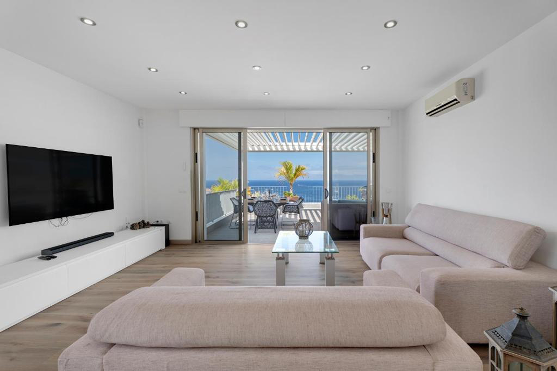  Contemporary Villa for Sale in Puerto de Santiago, Tenerife - 物件實景