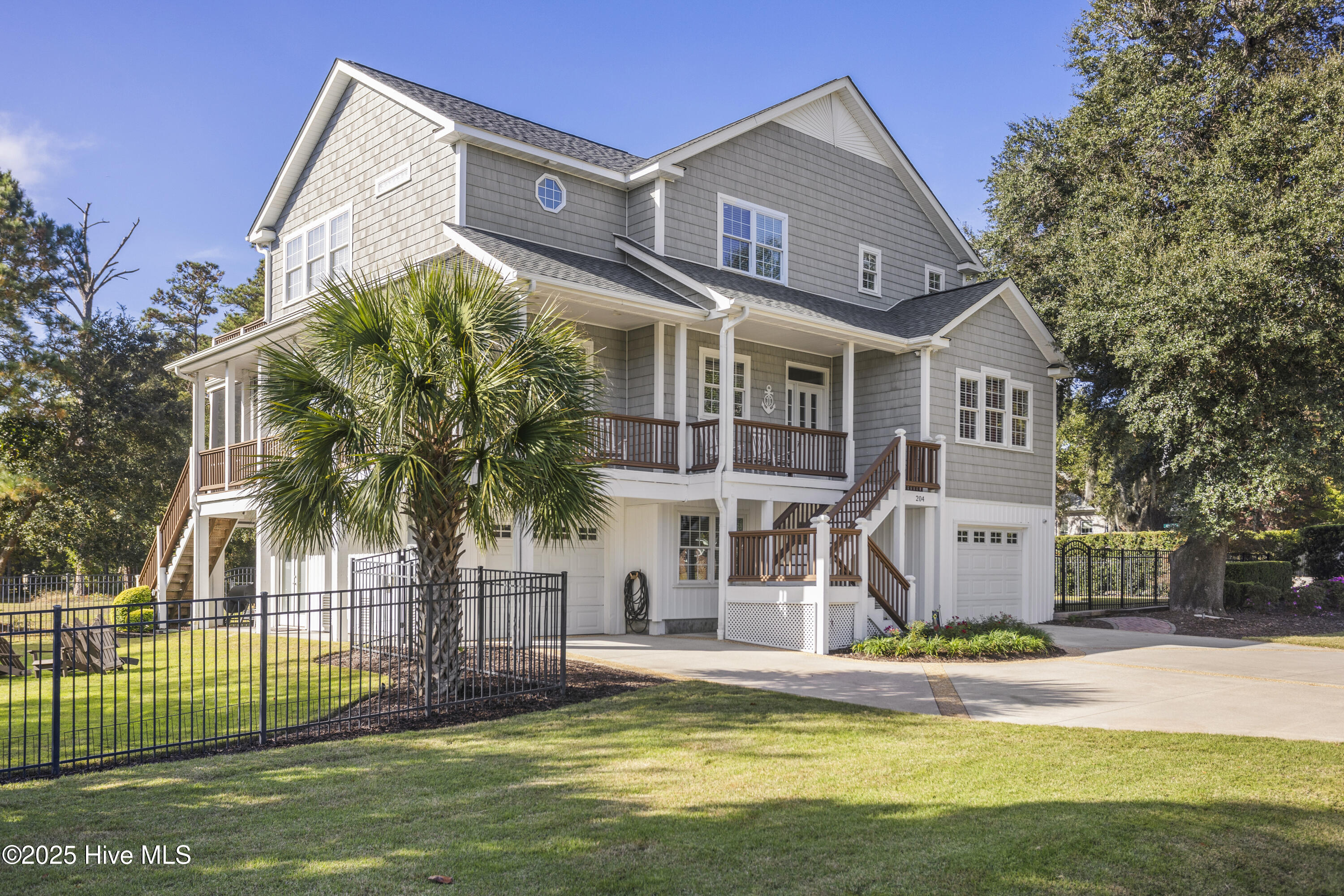 Wilmington, North Carolina, 28409, United States, 5 Bedrooms Bedrooms, ,4 BathroomsBathrooms,Residential,For Sale,1730628