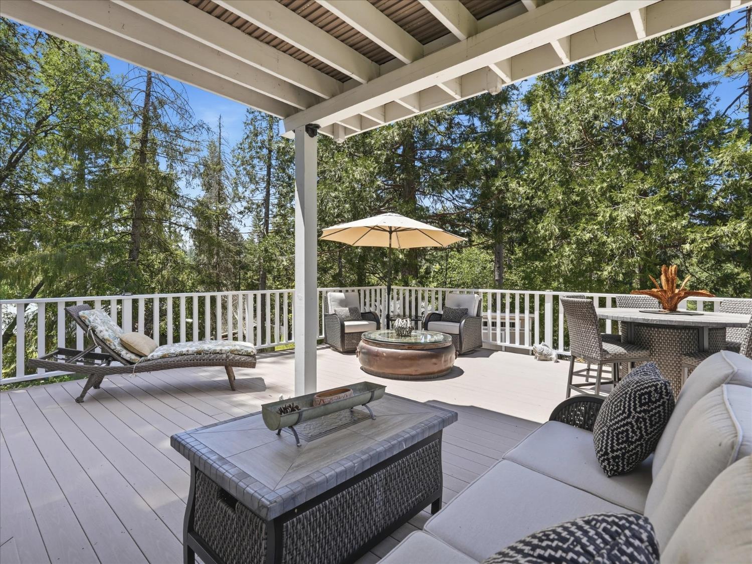 Bass Lake, California, 93604, United States, 3 Bedrooms Bedrooms, ,3 BathroomsBathrooms,Residential,For Sale,2049095