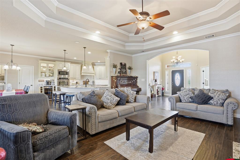 Cleburne, Texas, 76033, United States, 4 Bedrooms Bedrooms, ,3 BathroomsBathrooms,Residential,For Sale,2002191