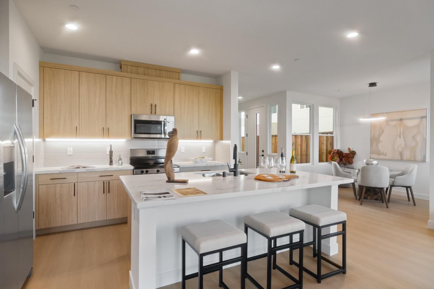 Pacifica, California, 94044, United States, 3 Bedrooms Bedrooms, ,3 BathroomsBathrooms,Residential,For Sale,2001839