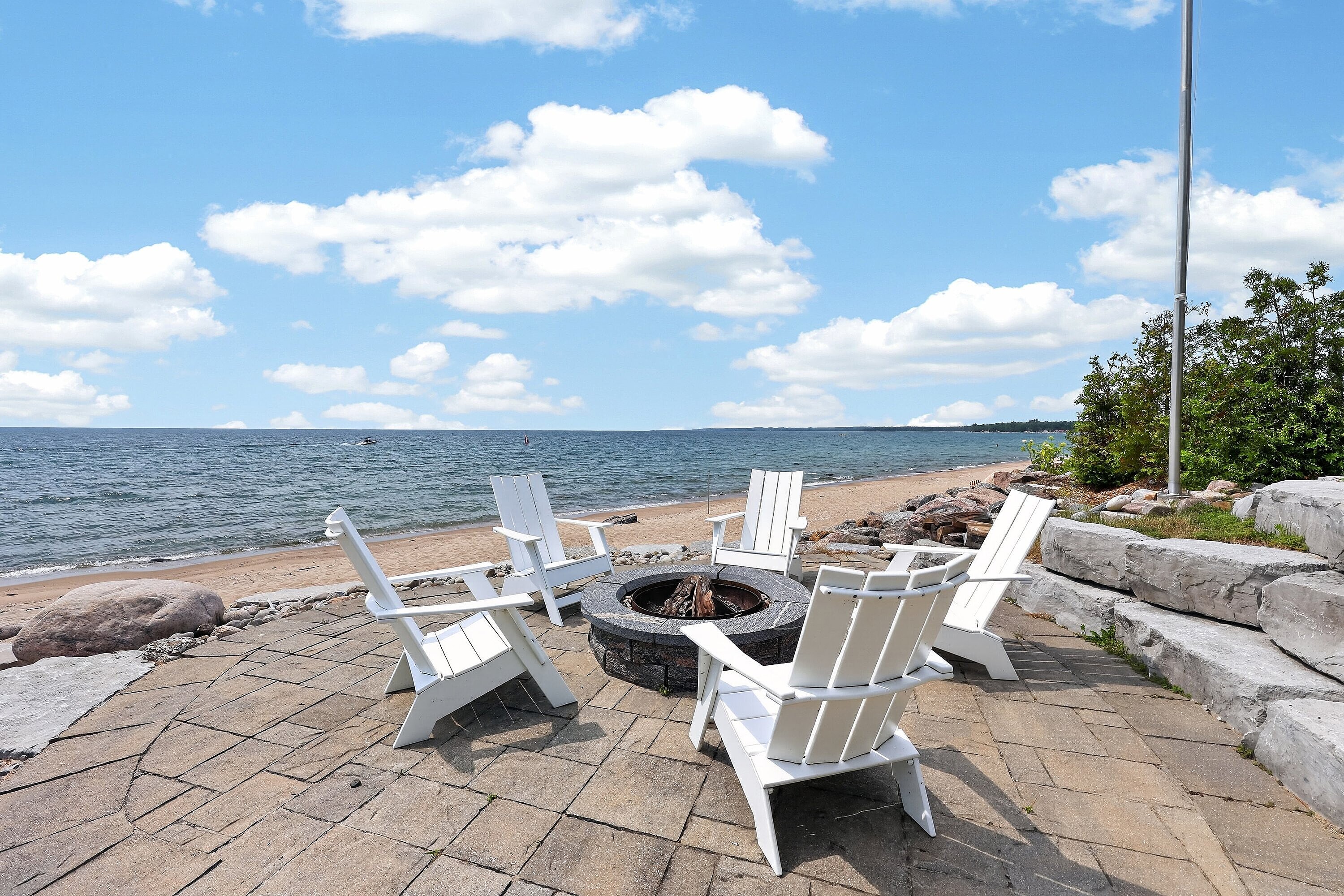  Refined Beachfront Living - 物件實景