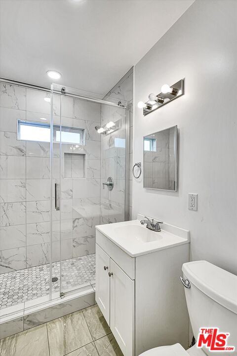 Los Angeles, California, 90043, United States, 2 Bedrooms Bedrooms, ,Residential,For Sale,1766185