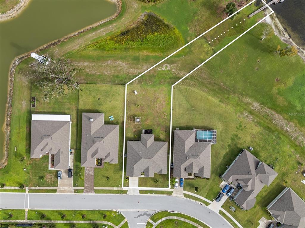 Winter Haven, Florida, 33881, United States, 4 Bedrooms Bedrooms, ,3 BathroomsBathrooms,Residential,For Sale,1957655