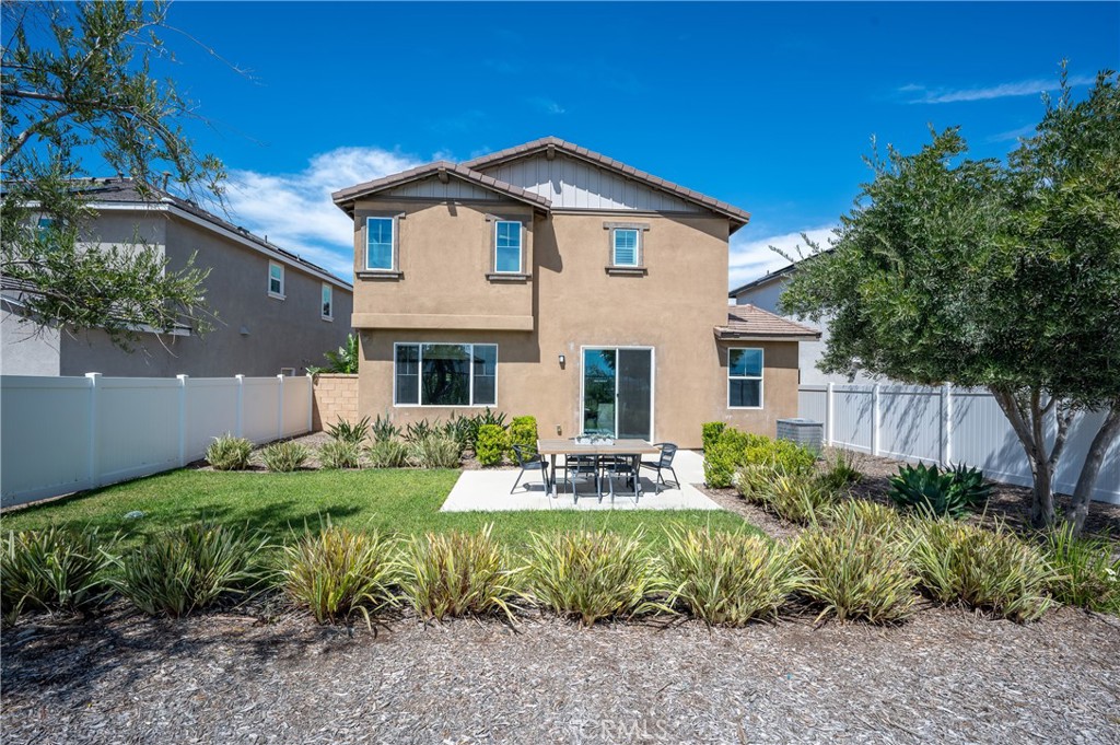 Rialto, California, 92377, United States, 3 Bedrooms Bedrooms, ,3 BathroomsBathrooms,Residential,For Sale,2034831
