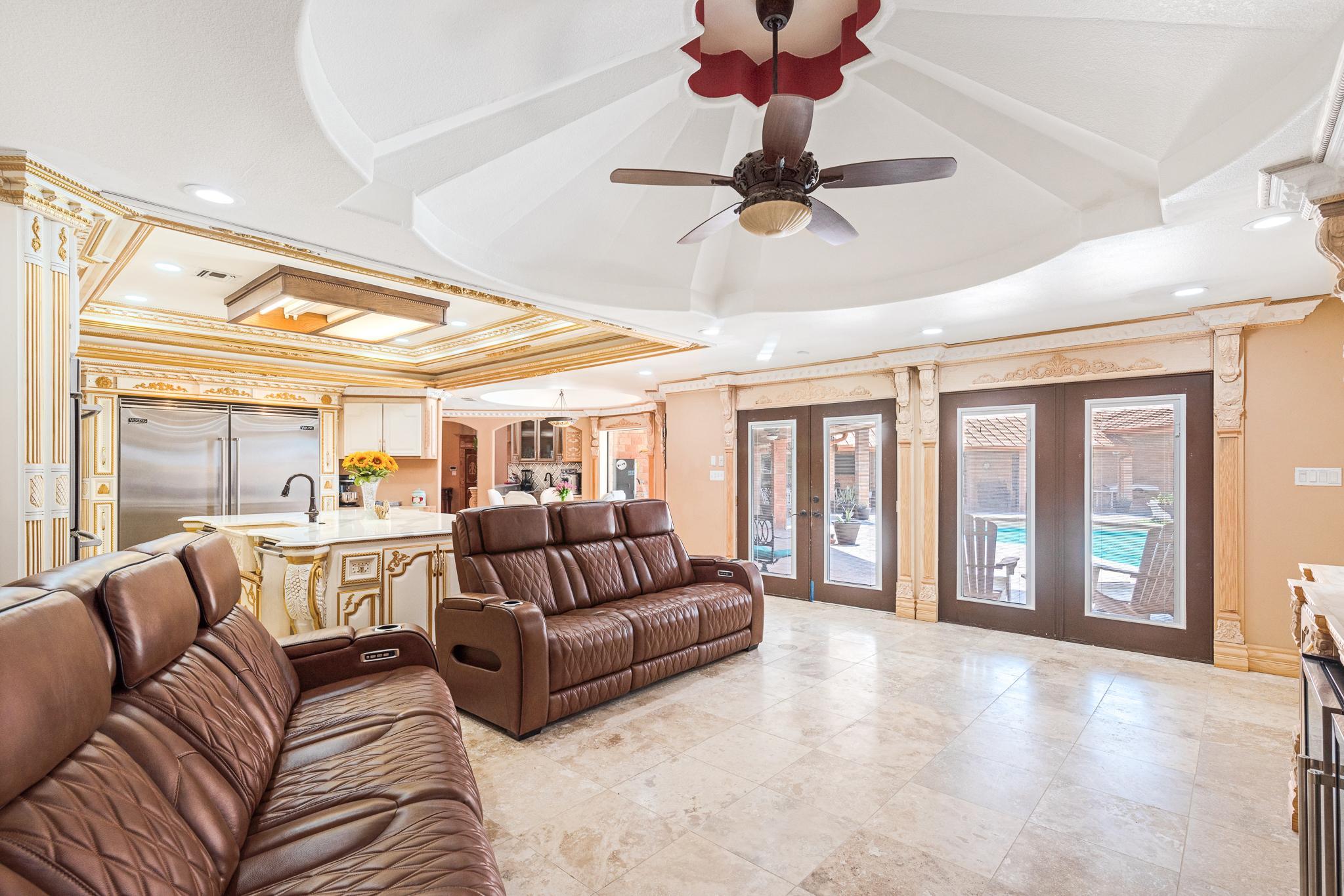Kingsville, Texas, 78363, United States, 5 Bedrooms Bedrooms, ,6 BathroomsBathrooms,Residential,For Sale,1925551