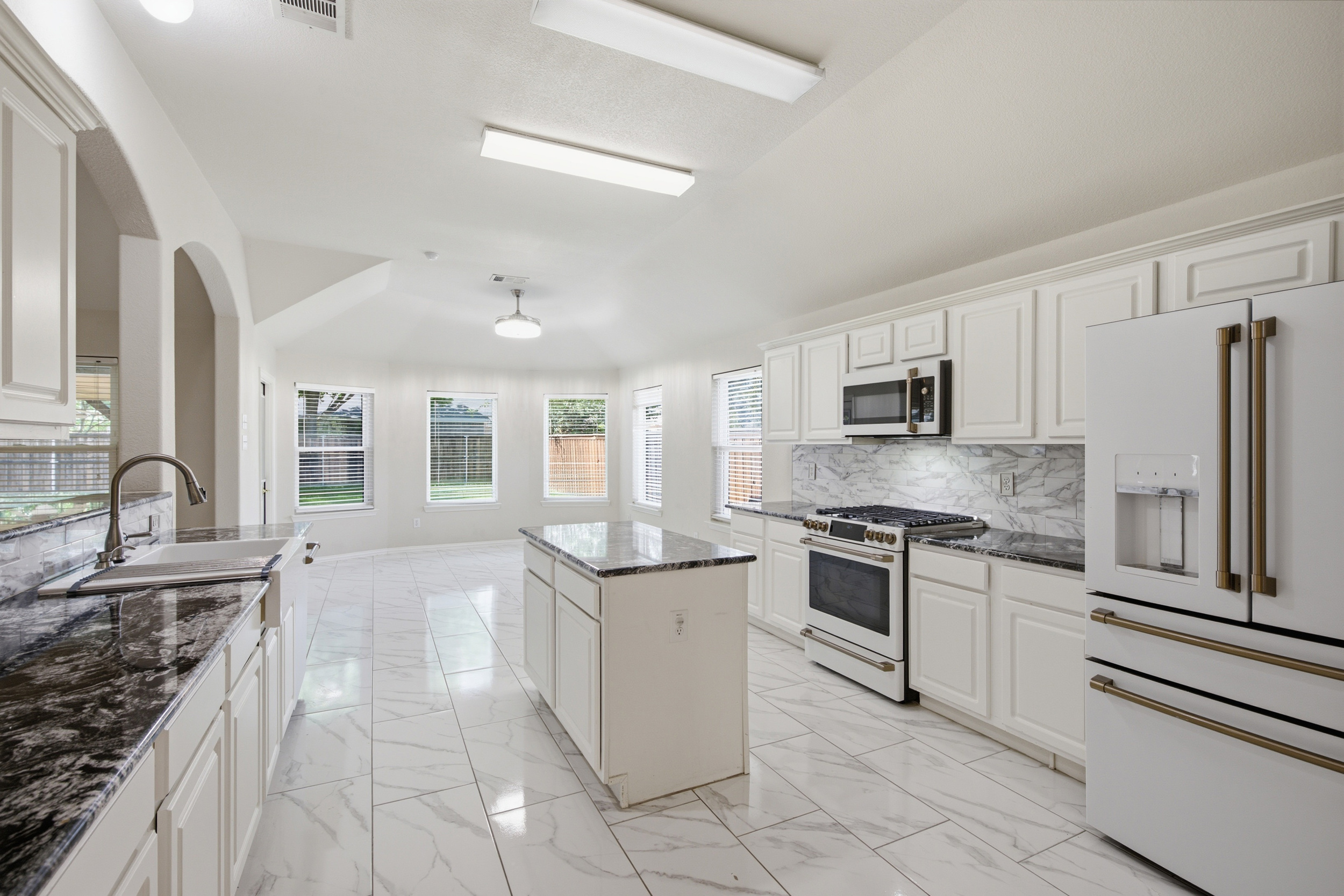  A Beautifully Enhanced McKinney Home Offering Modern Comfort and Privacy - 物件實景