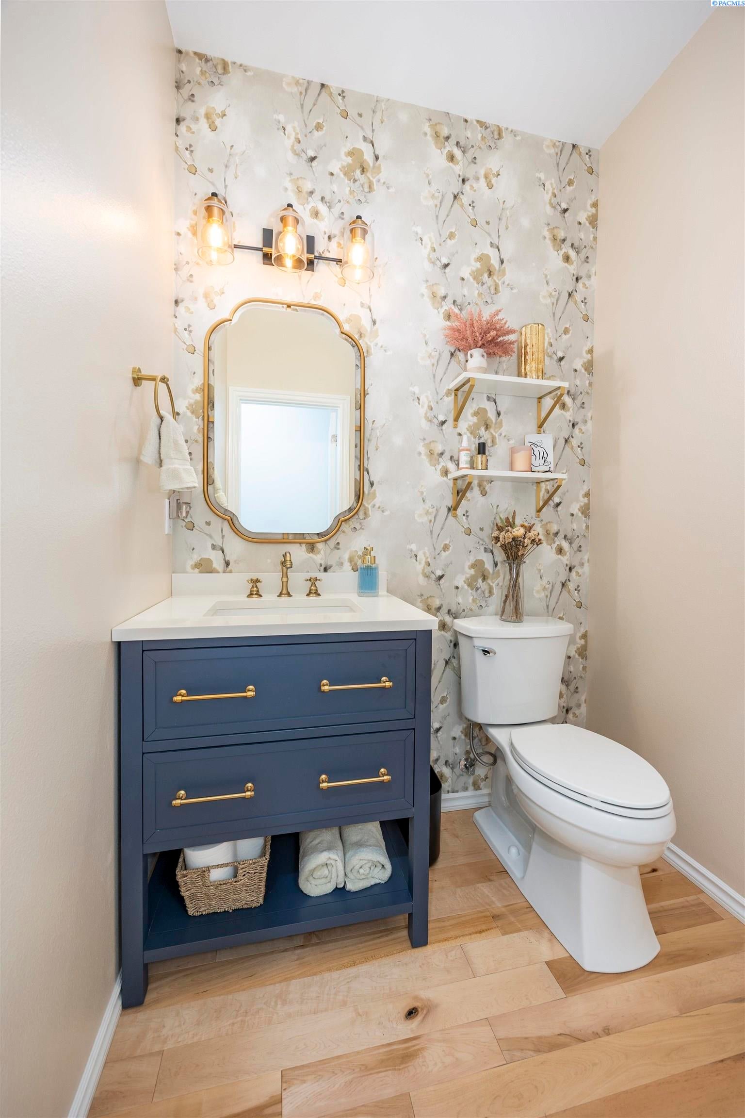 Pasco, Washington, 99301, United States, 3 Bedrooms Bedrooms, ,3 BathroomsBathrooms,Residential,For Sale,1981620