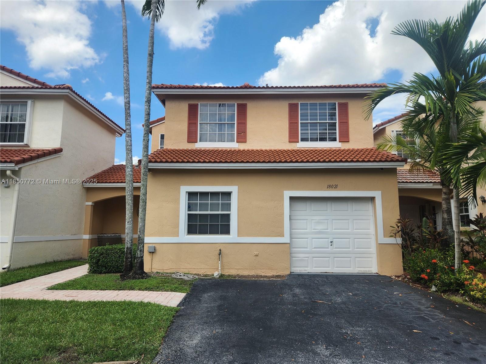 Pembroke Pines, Florida, 33029, United States, 3 Bedrooms Bedrooms, ,3 BathroomsBathrooms,Residential,For Sale,1932567