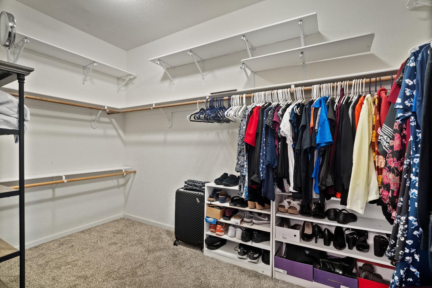 Riverbank, California, 95367, United States, 4 Bedrooms Bedrooms, ,3 BathroomsBathrooms,Residential,For Sale,1974513