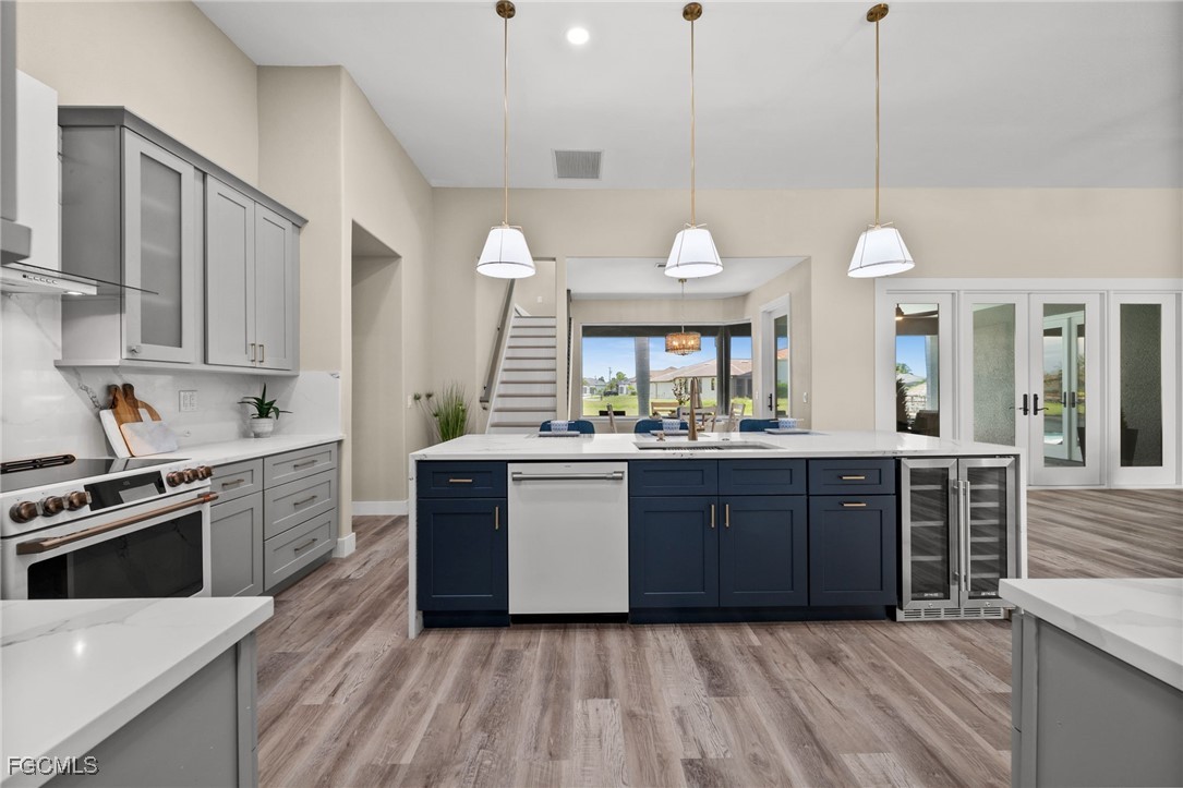 Cape Coral, Florida, 33914, United States, 4 Bedrooms Bedrooms, ,5 BathroomsBathrooms,Residential,For Sale,1978180