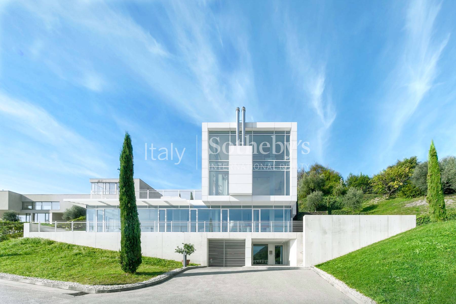  Lake view villa designed by architect Richard Meier - 物件實景
