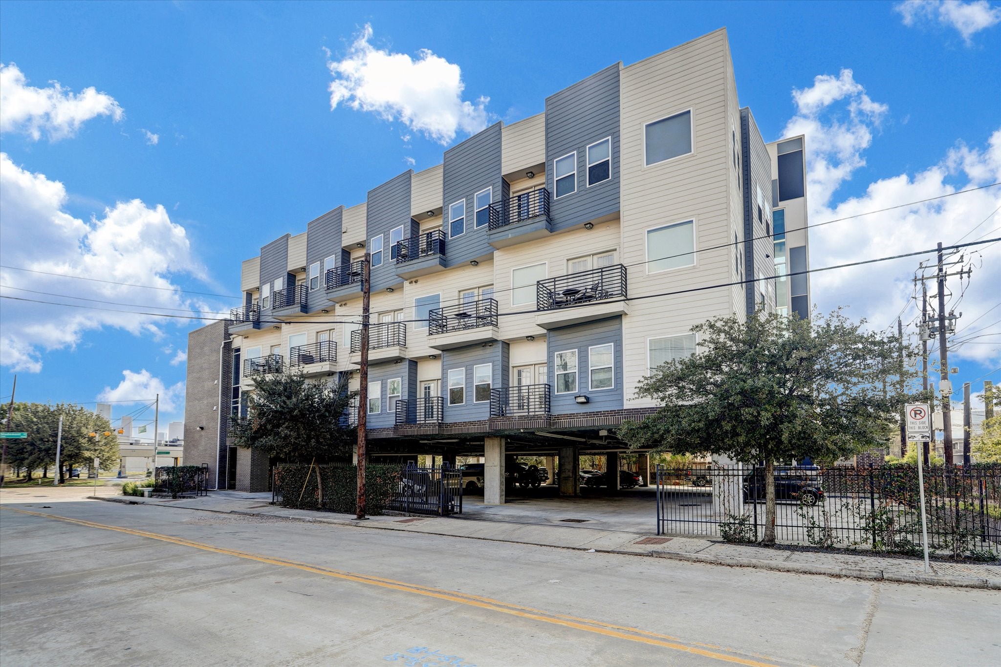  1011 Studemont Street #102 - 物件實景