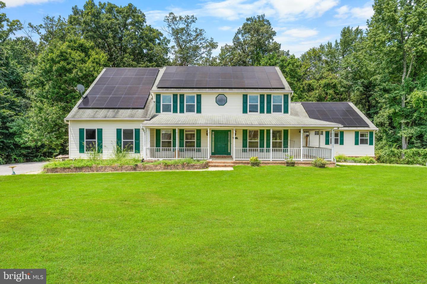 Clinton, Maryland, 20735, United States, 5 Bedrooms Bedrooms, ,5 BathroomsBathrooms,Residential,For Sale,1907711