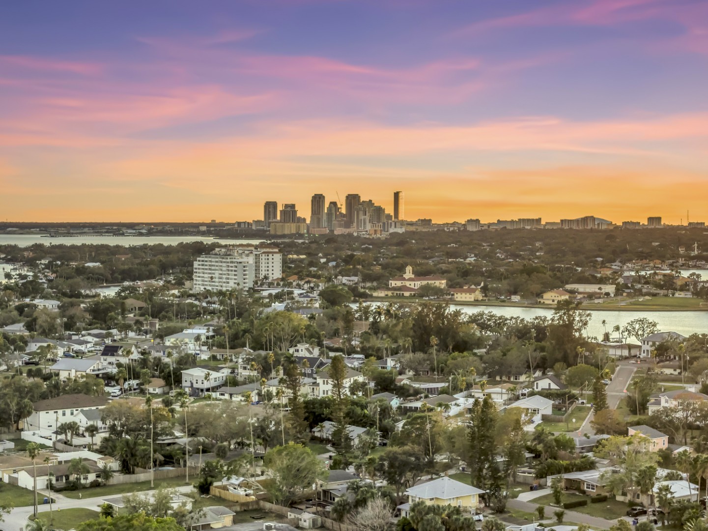St Petersburg, Florida, 33703, United States, 5 Bedrooms Bedrooms, ,5 BathroomsBathrooms,Residential,For Sale,2013294