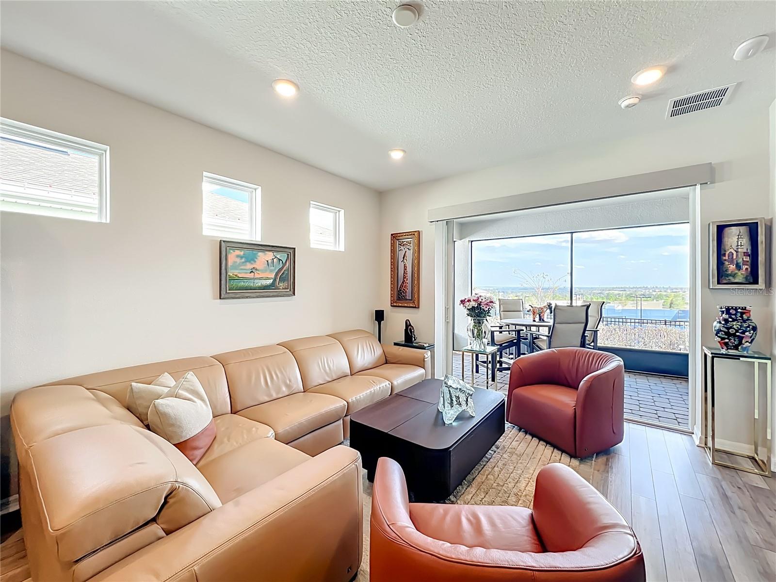 MINNEOLA, Florida, 34715, United States, 3 Bedrooms Bedrooms, ,2 BathroomsBathrooms,Residential,For Sale,2010433