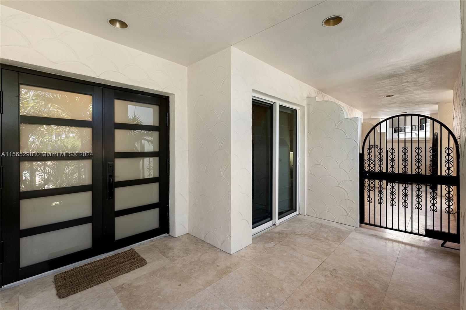 Miami Beach, Florida, 33109, United States, 3 Bedrooms Bedrooms, ,4 BathroomsBathrooms,Residential,For Sale,1926263