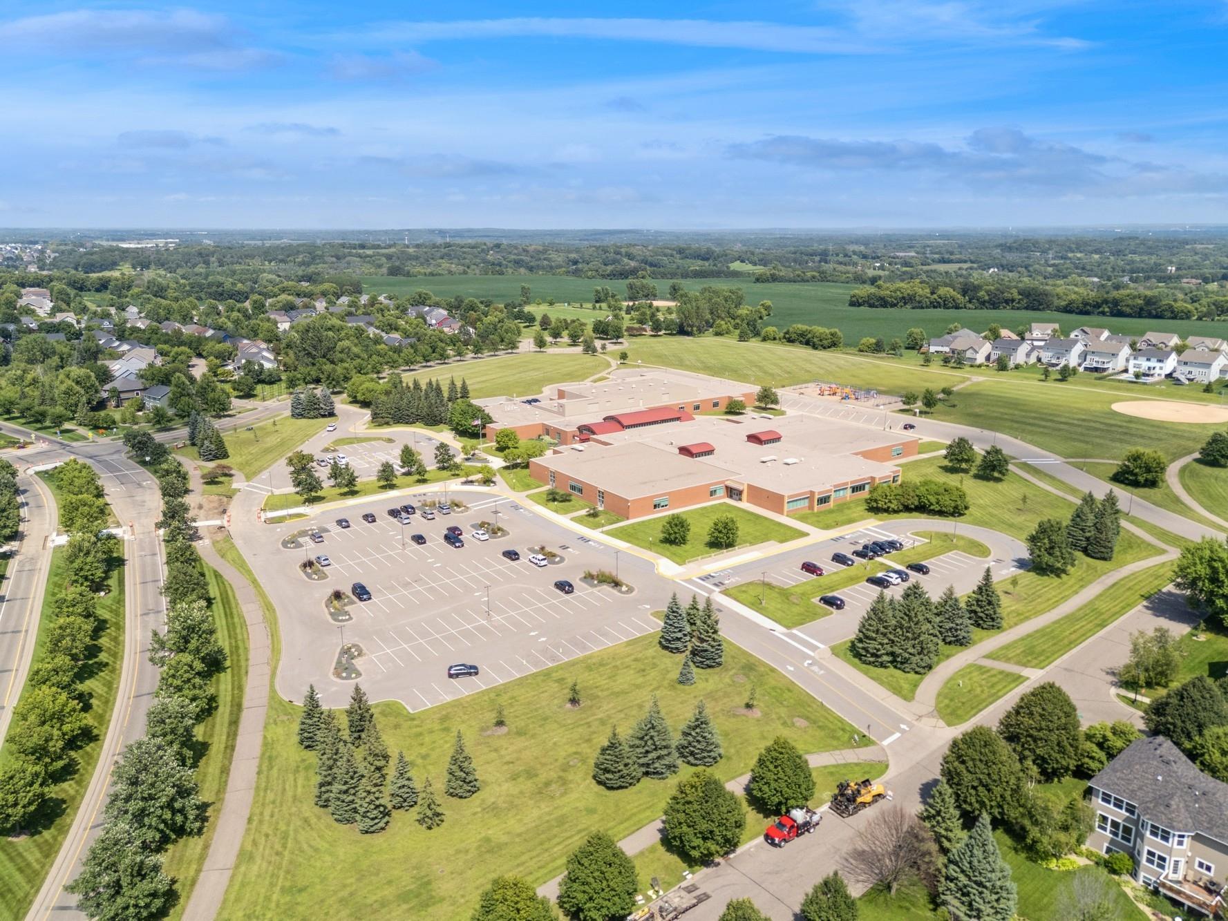 Woodbury, Minnesota, 55129, United States, 5 Bedrooms Bedrooms, ,3 BathroomsBathrooms,Residential,For Sale,1917665