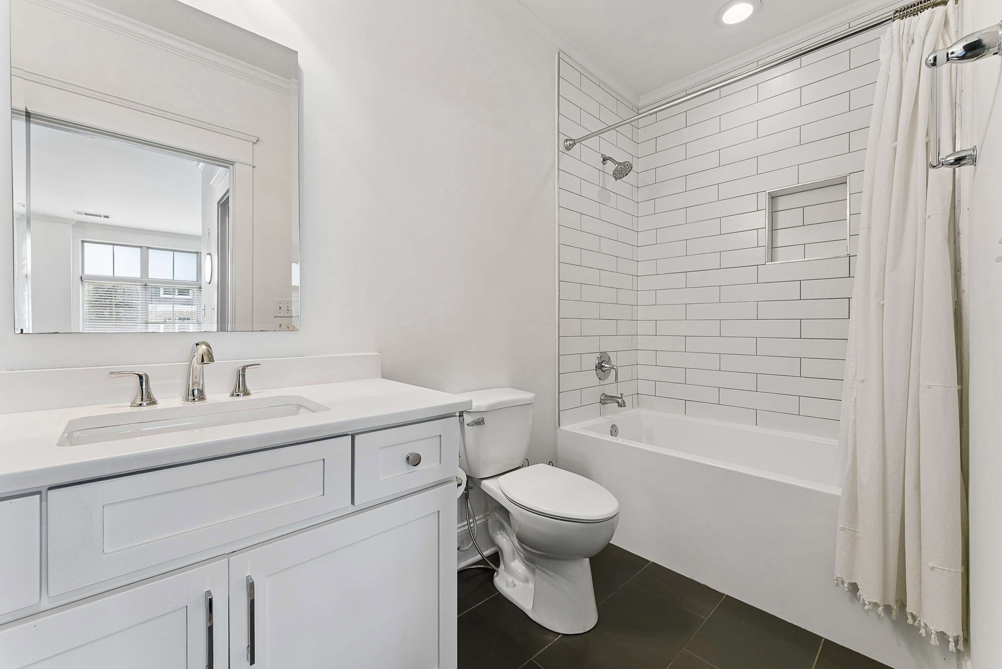  Exceptional Corner Residence in the Vibrant Heart of Midtown - 物件實景