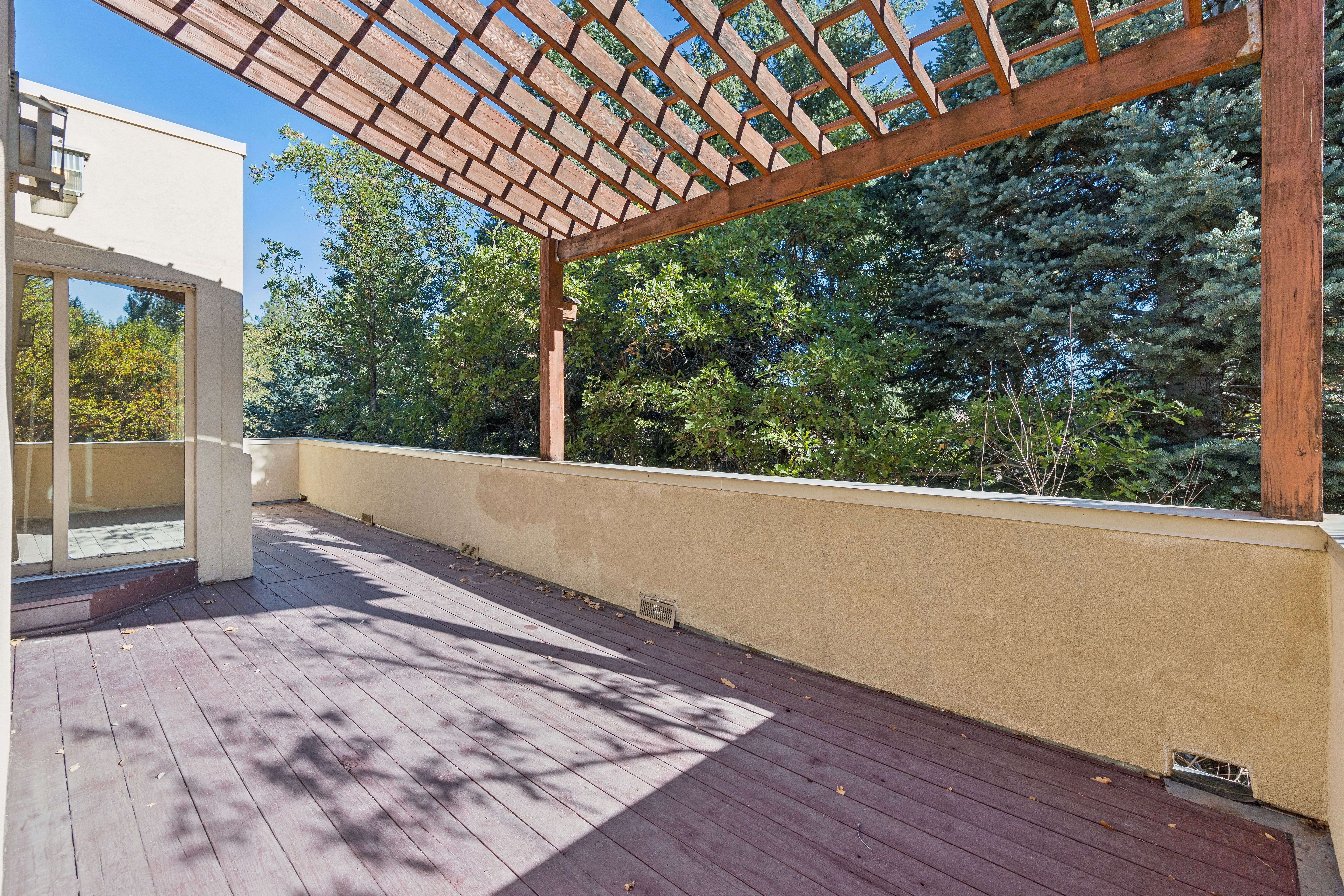  A Warm And Inviting Retreat That Blends Beautifully With The Surroundings - 物件實景