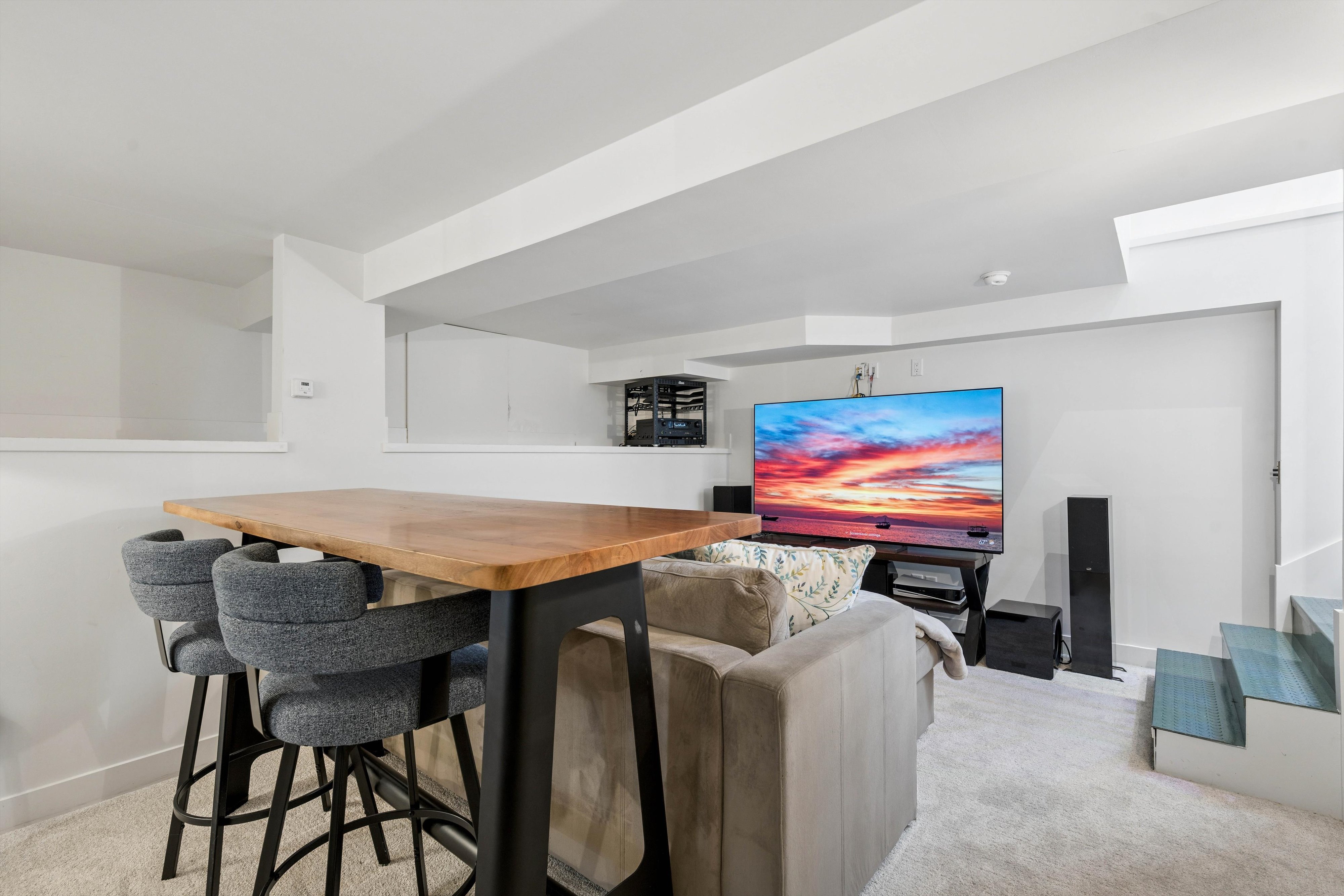  Timeless Style And Function Captured In This 2023 Full Renovation - 物件實景