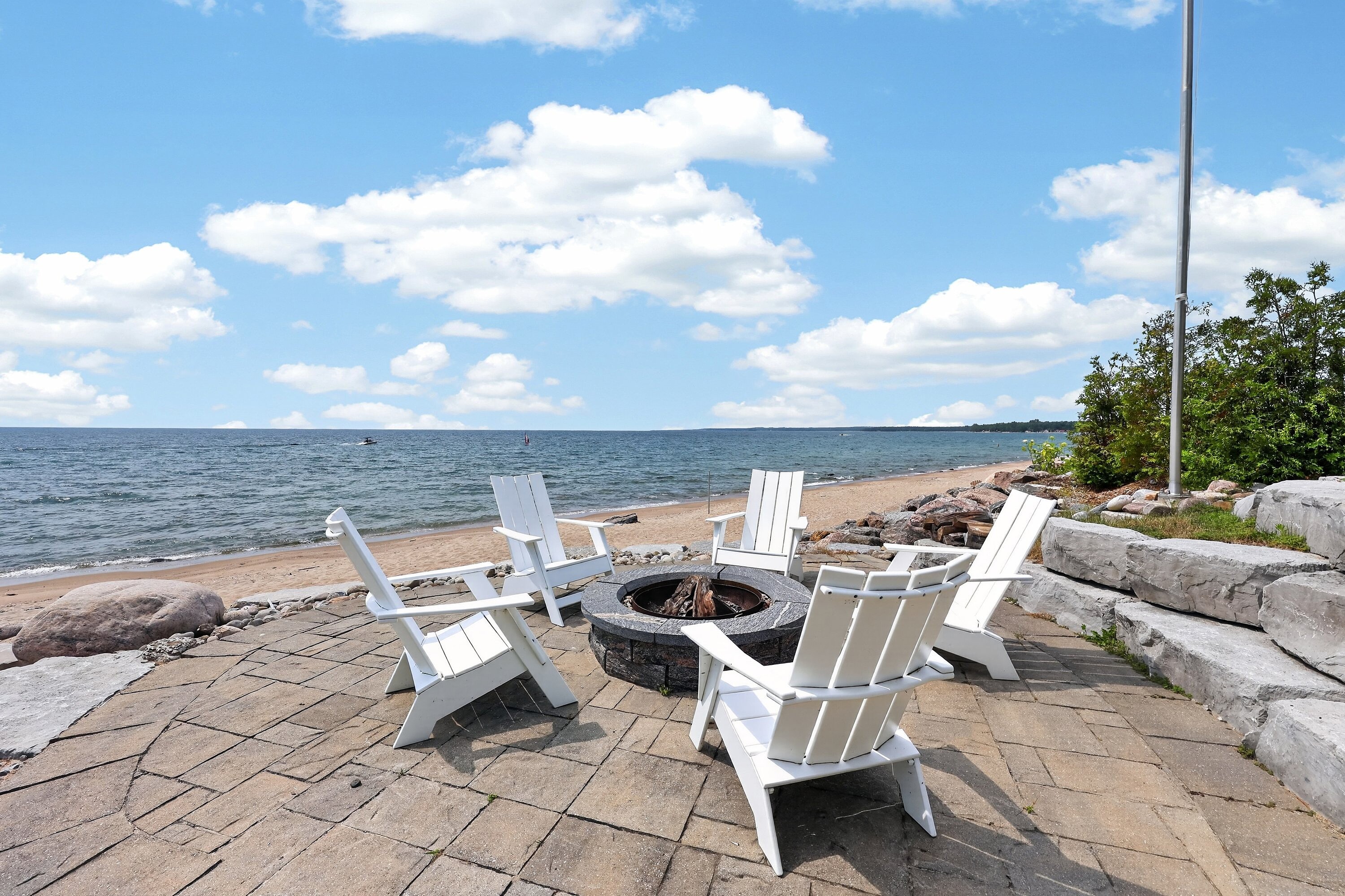  Refined Beachfront Living - 物件實景