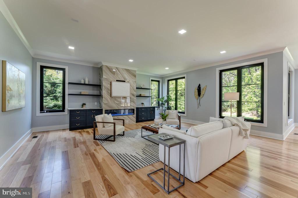 Herndon, Virginia, 20170, United States, 6 Bedrooms Bedrooms, ,6 BathroomsBathrooms,Residential,For Sale,1941281