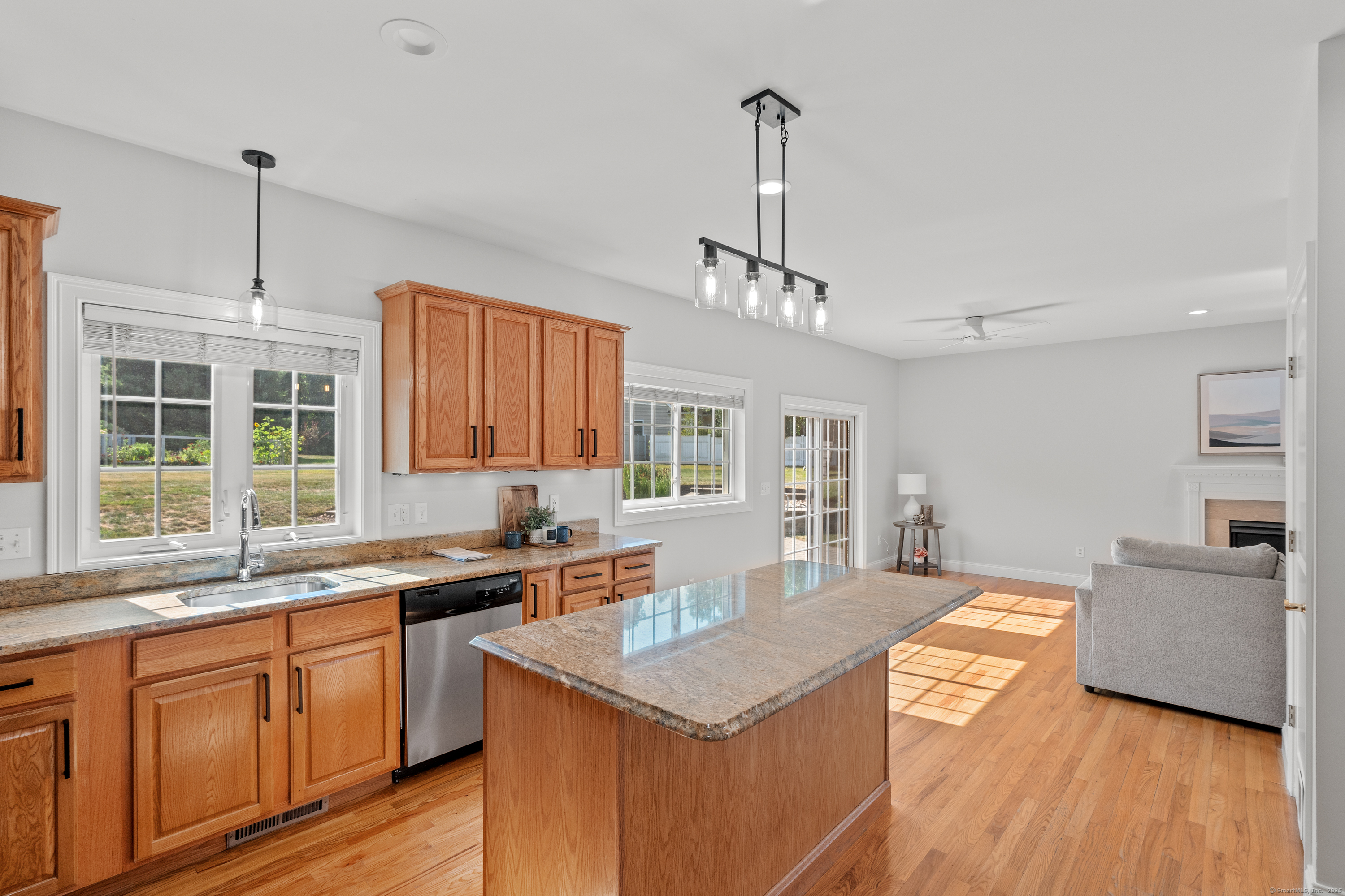 Manchester, Connecticut, 06040, United States, 4 Bedrooms Bedrooms, ,3 BathroomsBathrooms,Residential,For Sale,1919833