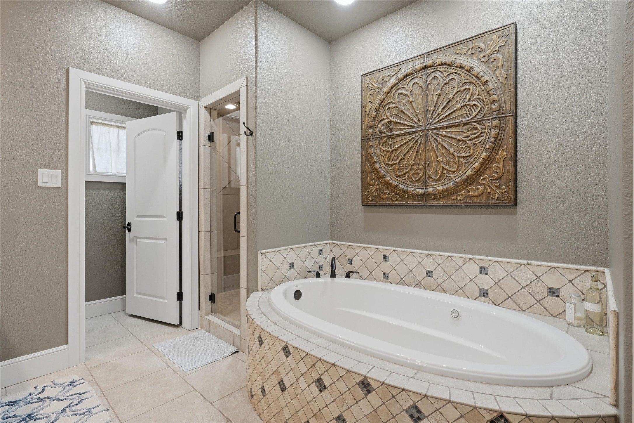 Graford, Texas, 76449, United States, 4 Bedrooms Bedrooms, ,5 BathroomsBathrooms,Residential,For Sale,2048320