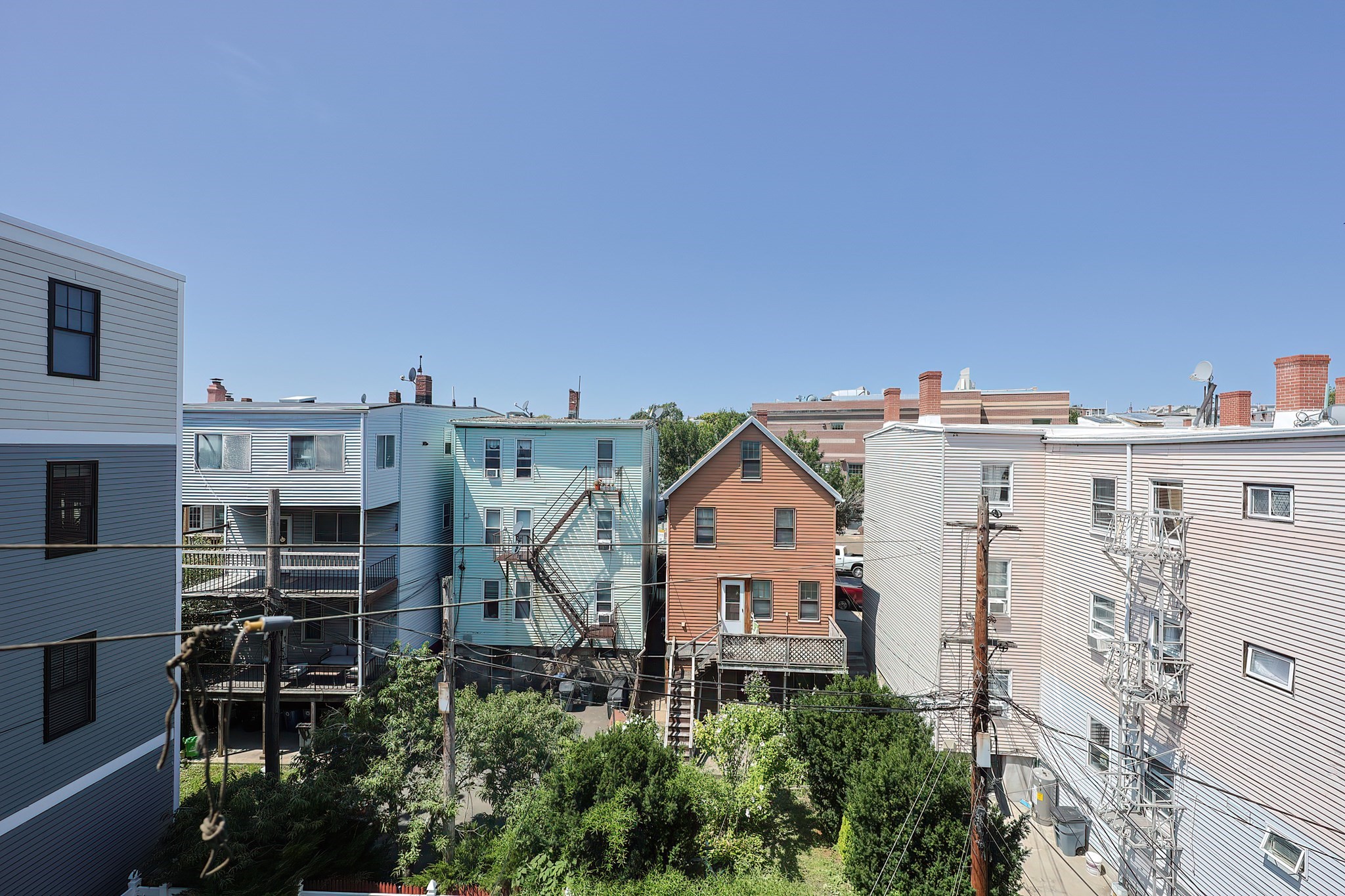 East Boston, Massachusetts, 02128, United States, 3 Bedrooms Bedrooms, ,3 BathroomsBathrooms,Residential,For Sale,1910714